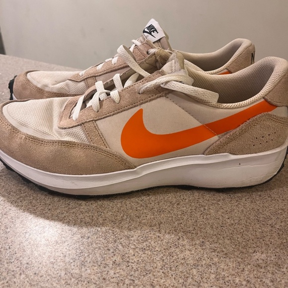 Nike Men's Beige and Orange Sneakers - Picture 2 of 6